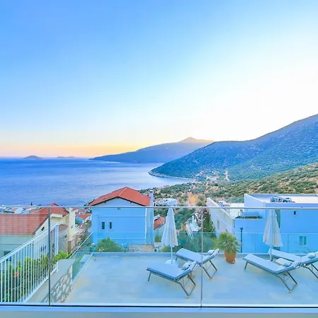 Sleeps 8 Pool Air Con Wifi *